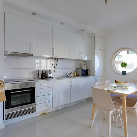 Appartamento Charming 3br In Yourlagosstay