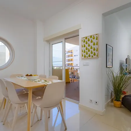 Apartamento Charming 3 Bedroom Close To Historic Center-lagos Lagos