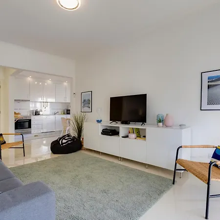Apartamento Charming 3 Bedroom Close To Historic Center-lagos Lagos