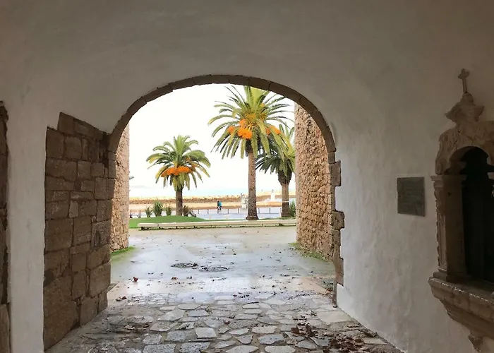 公寓 Charming 3 Bedroom Close To Historic Center-lagos