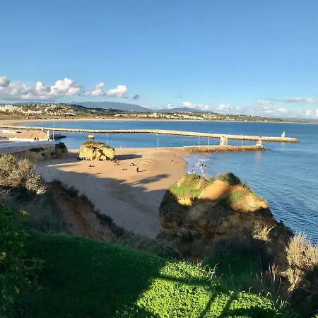 Charming 3br In Yourlagosstay Lagos